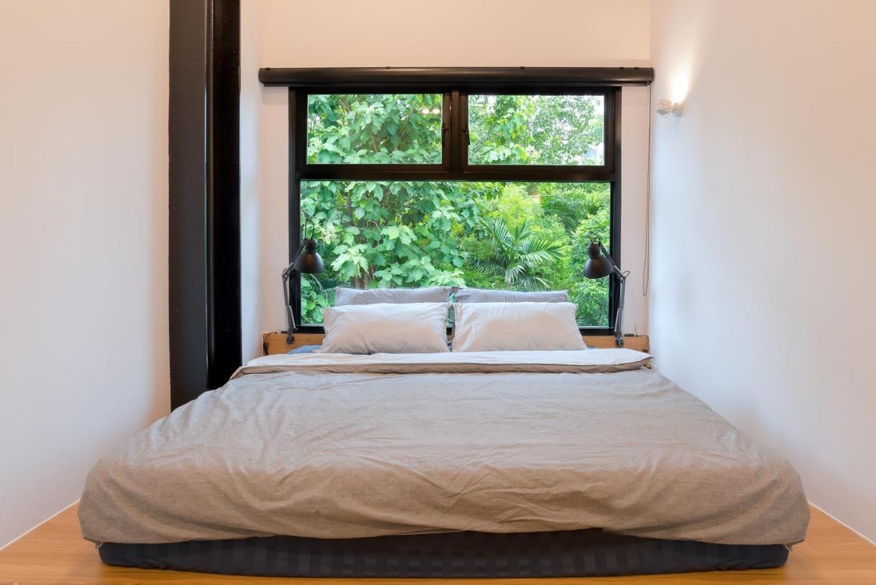Baan 75, Sukhumvit 42